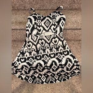 Charlotte Russe Women’s M Spaghetti Strap Flared Tribal Dress